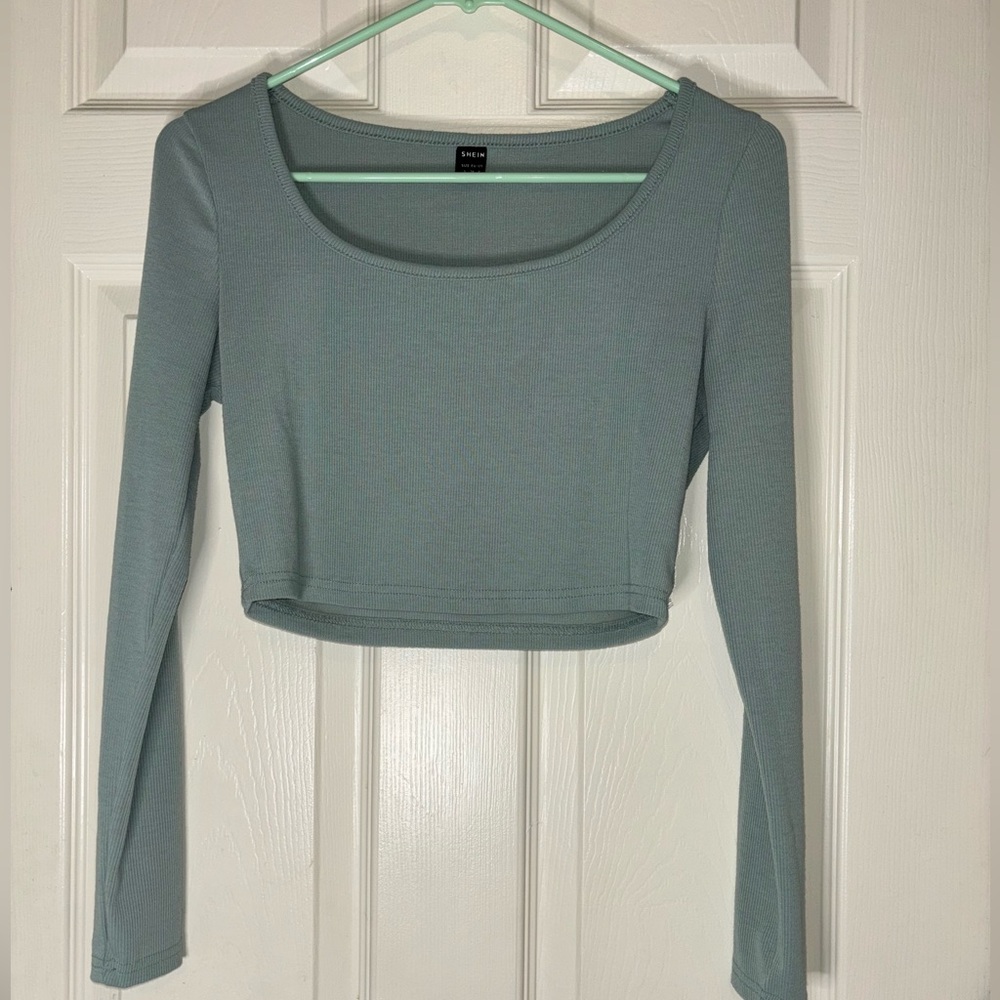 Green Ribbed Long sleeve crop